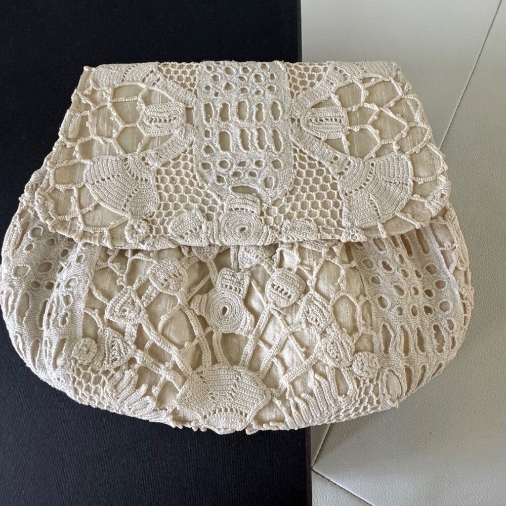Gorgeous Vintage Handmade Cotton + Silk Guipure Lace/ Crochet Clutch Purse
